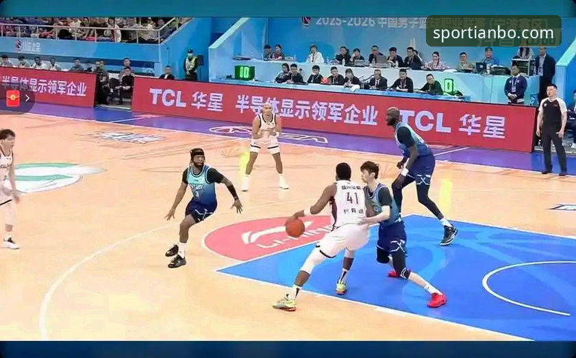 浙江男篮季后赛2-0横扫宁波晋级八强最新动态，兰道夫加时赛33分统治全场